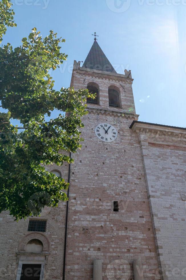 kyrkan i spoleto foto