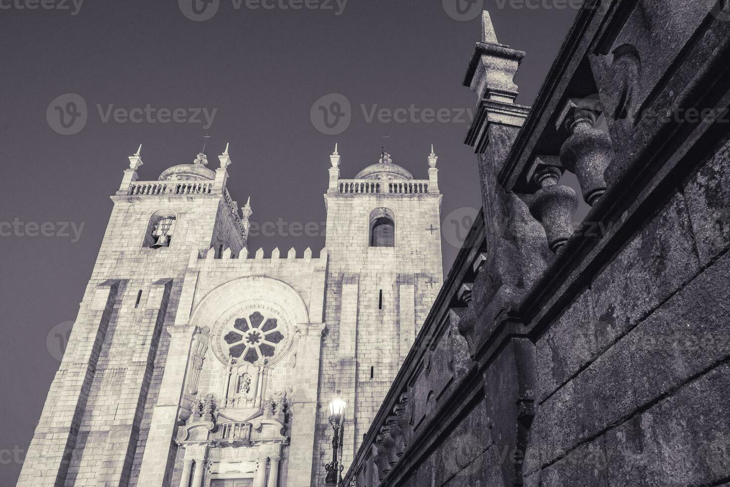 de porto katedral i Porto, portugal. foto