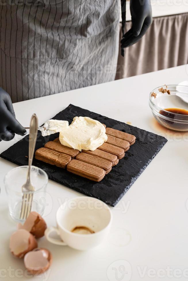 hemlagad tiramisukaka traditionell italiensk efterrätt foto