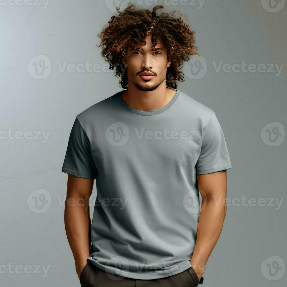 t-shirt attrapp med modell , generativ ai foto