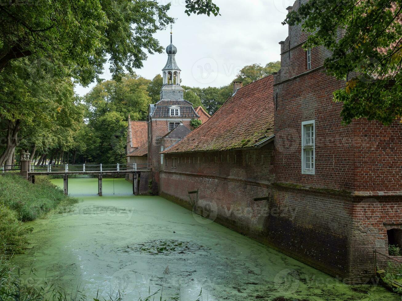 gammal slott näsar norddeich i Tyskland foto