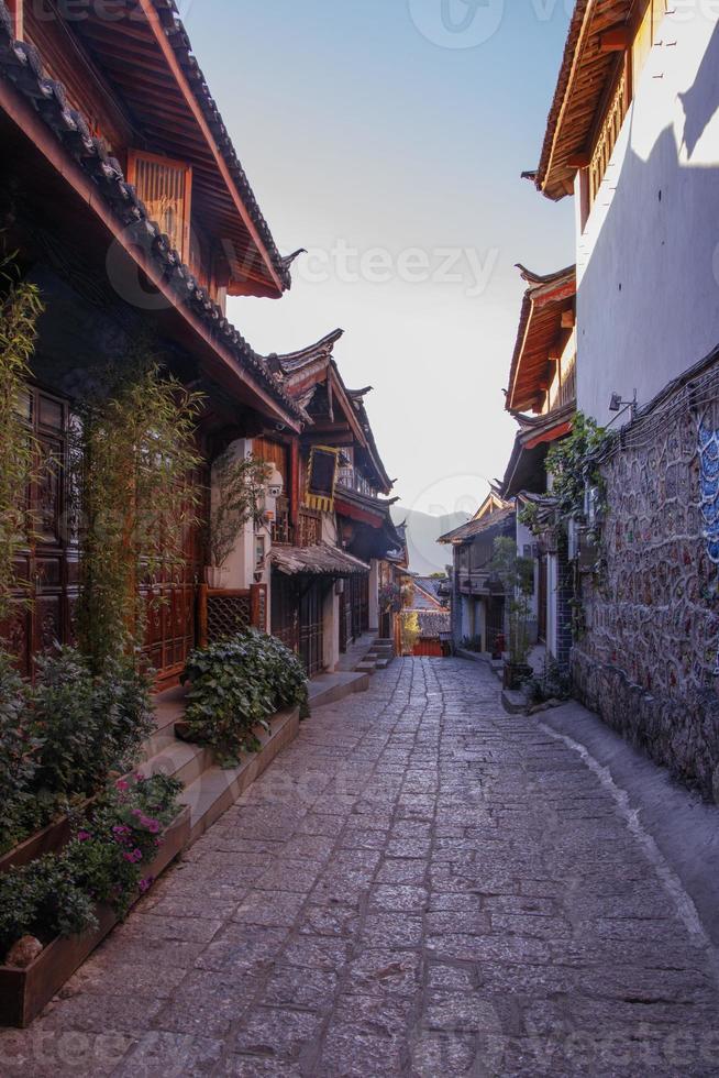 Naxi -hus i Lijiangs gamla stad, Yunnan -provinsen, Kina foto