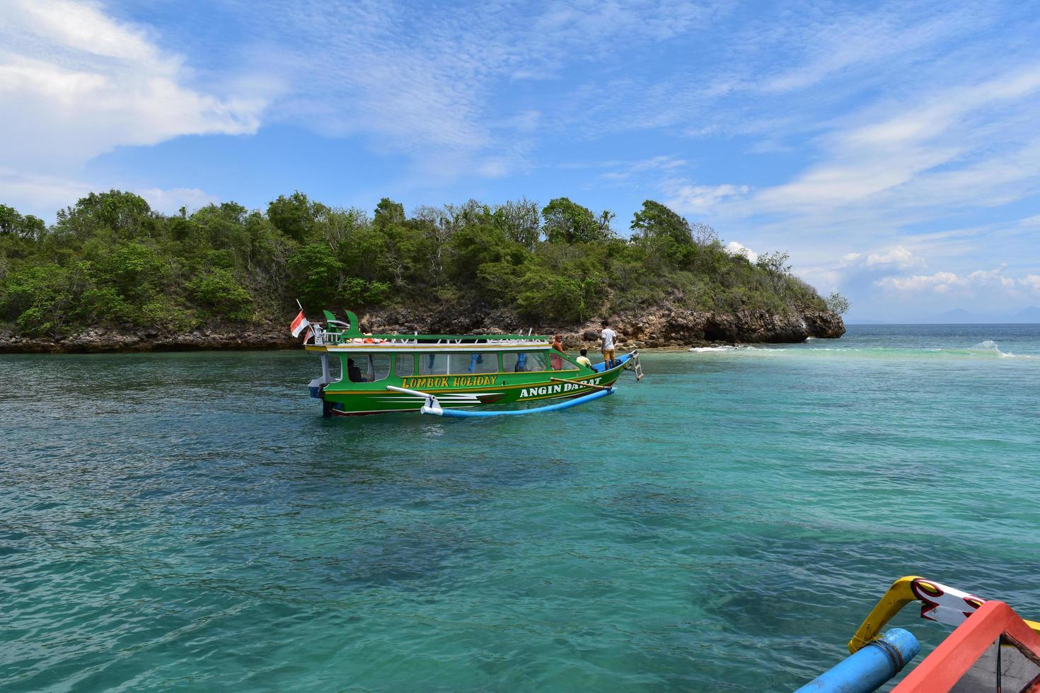 vacker havsnatur i Lombok, Indonesien foto