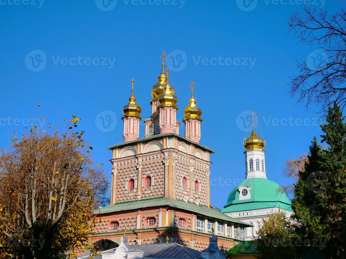 treenigheten sergius lavra i sergiev posad i moskva, ryssland foto