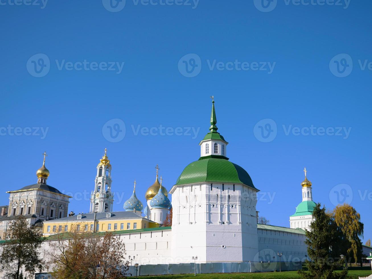 treenigheten sergius lavra i sergiev posad i moskva, ryssland foto