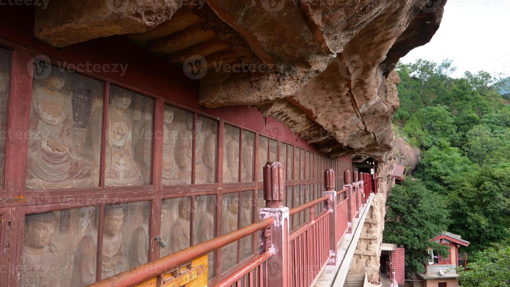 maijishan grotta-tempel komplex korridor i tianshui stad, Gansu Kina foto