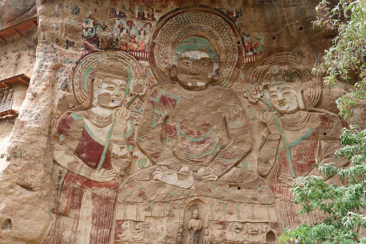 la shao tempelgrotta reliefmålning i tianshui wushan Kina foto