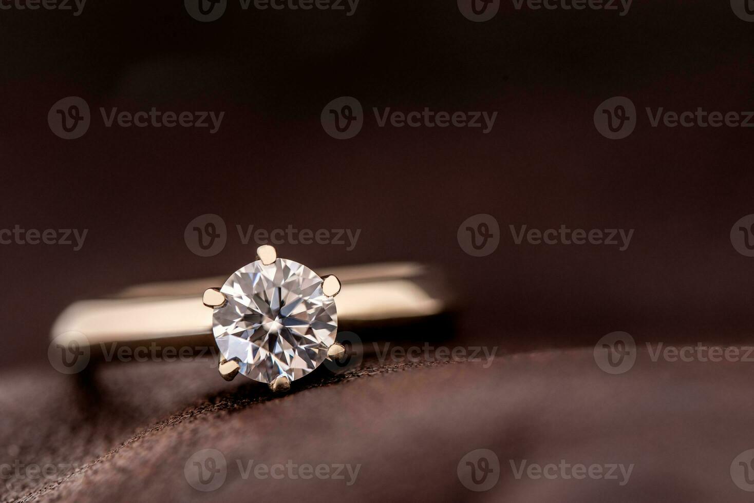 förlovning diamantring foto