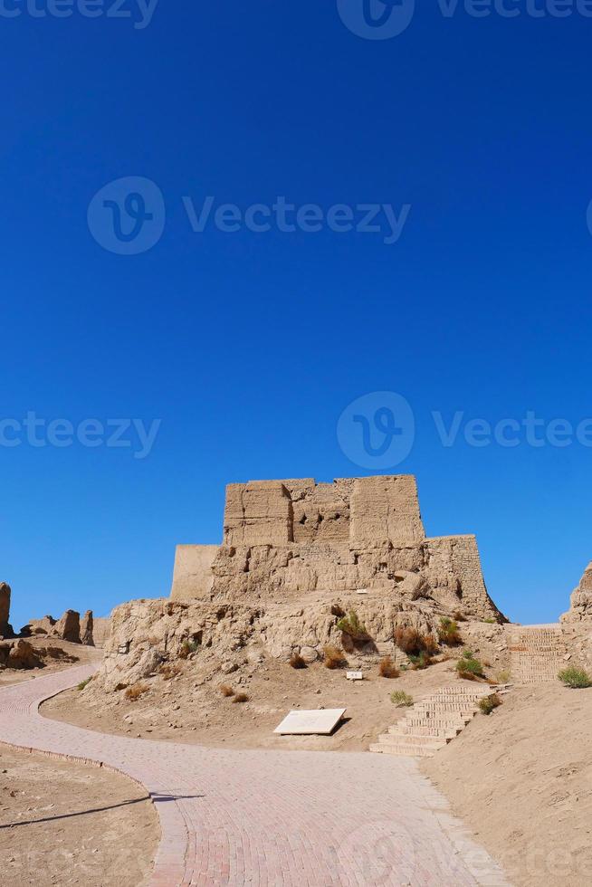 ruinerna av jiaohe som ligger i Xinjiang -provinsen Kina. foto