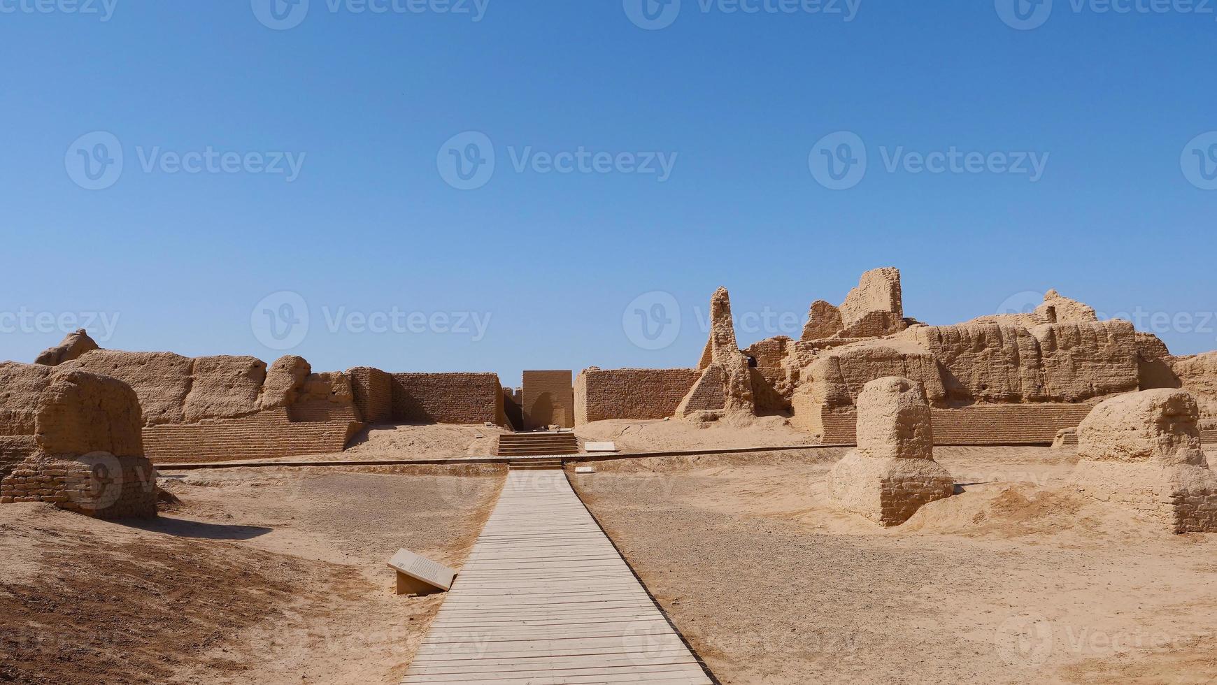 liggande vy av gaochang ruiner inturpan xinjiang provinsen Kina. foto