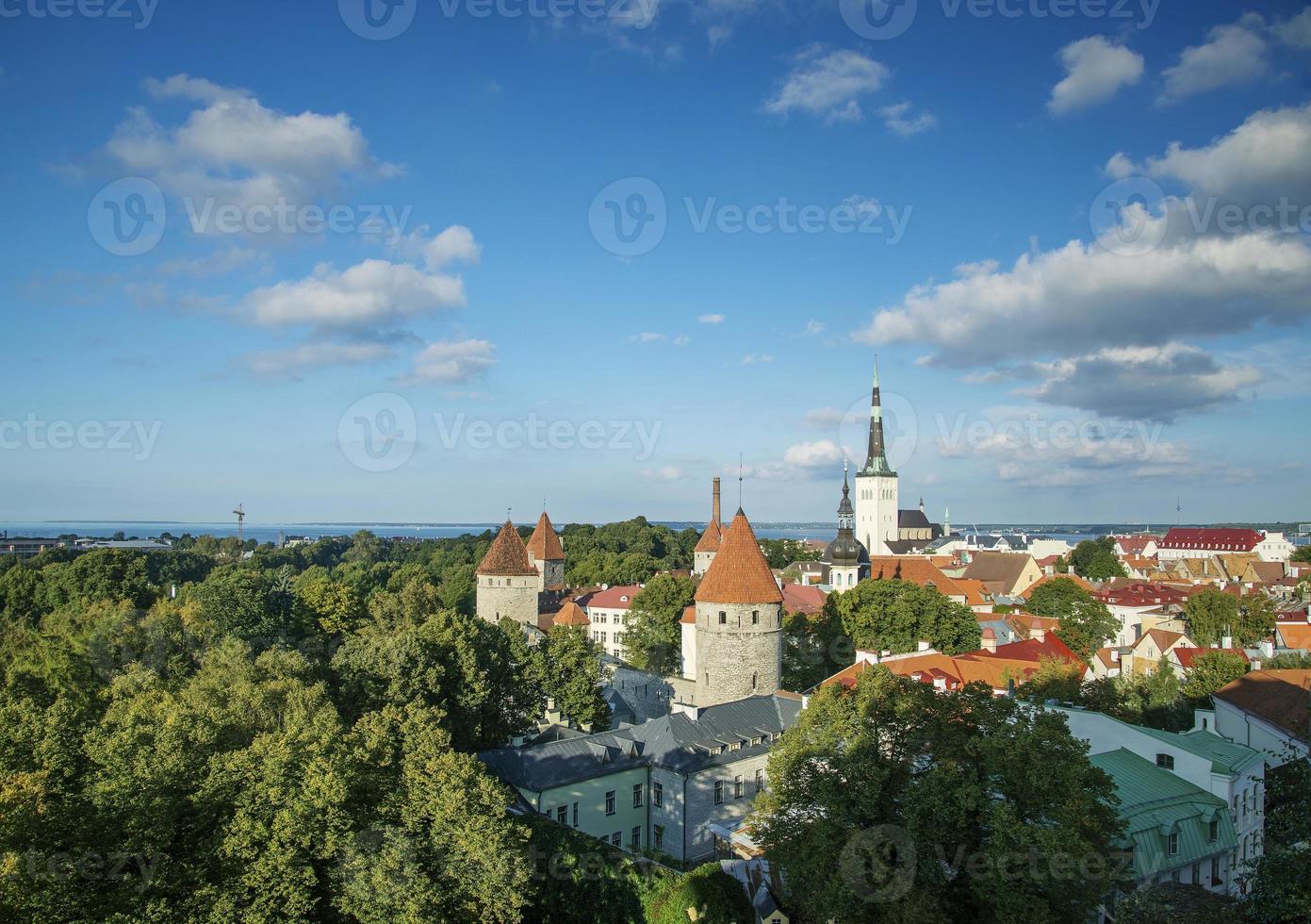 Tallinns gamla stad i Estland foto