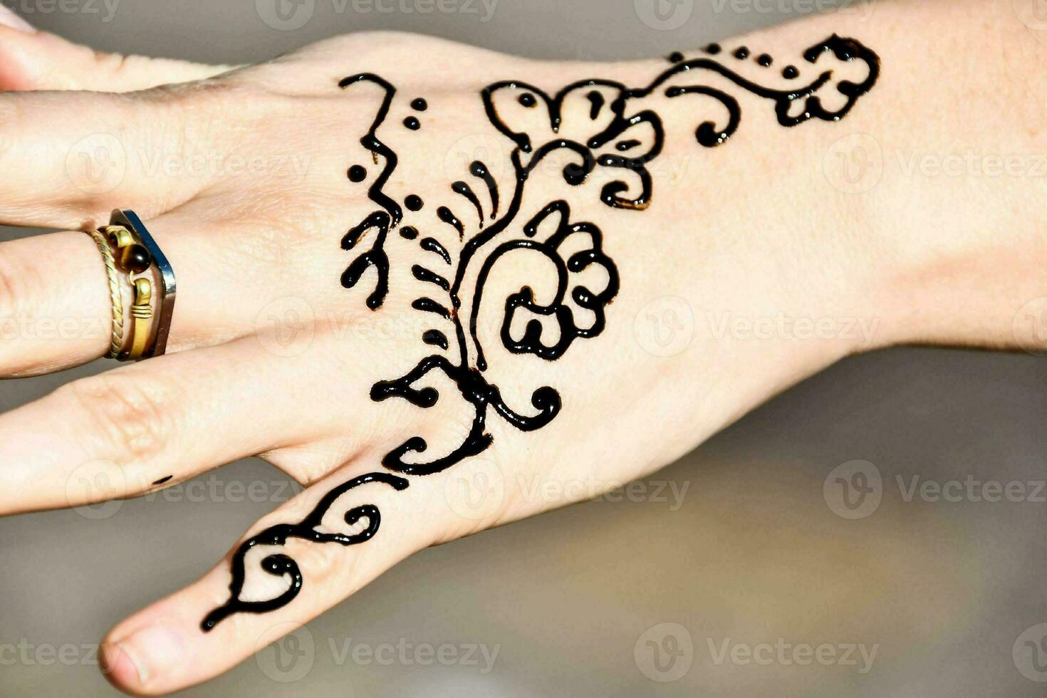 henna målad på de hand foto