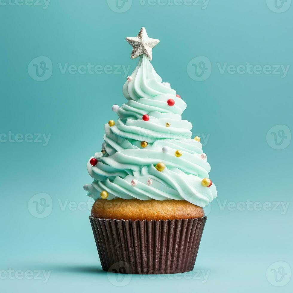 ai genererad jul muffin med en jul träd dekoration foto