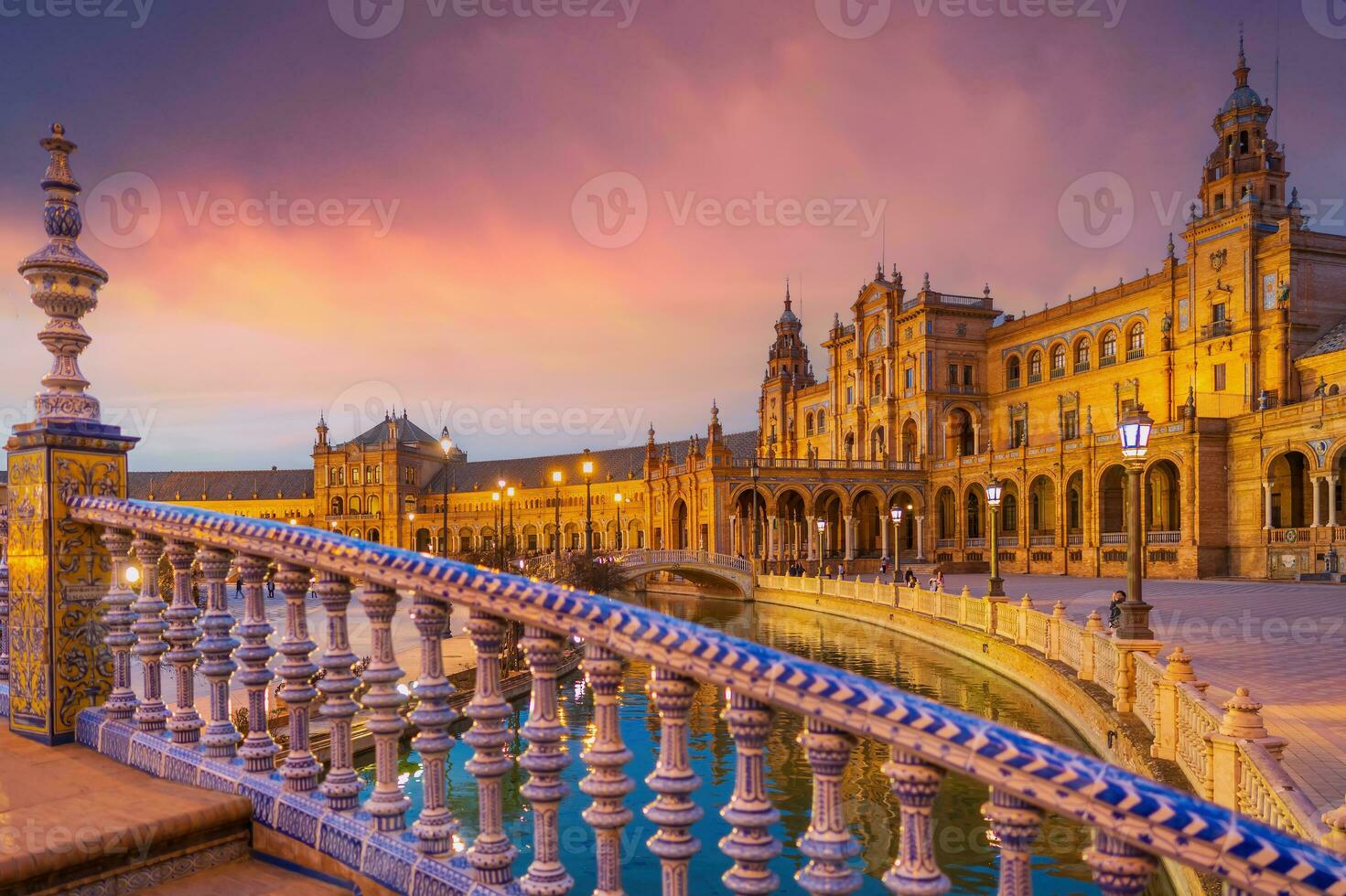 panorama- se av torg de espana i Sevilla, Spanien foto