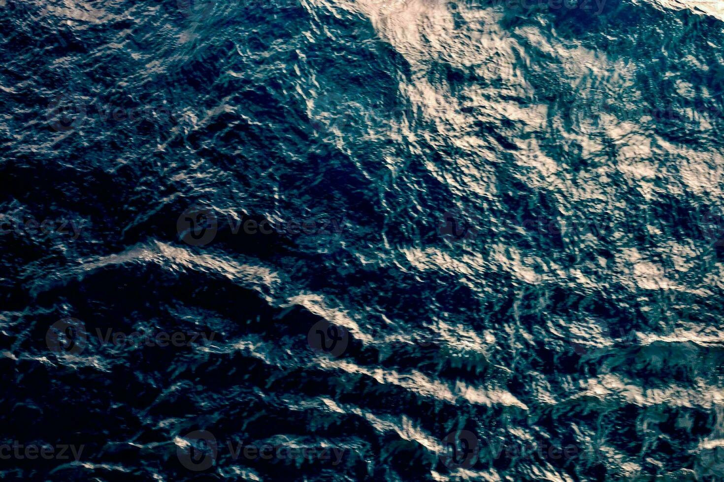 de hav är sett från ovan med vågor foto