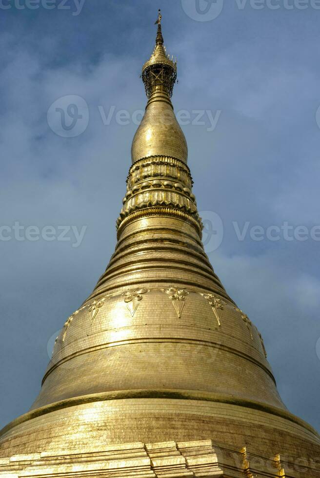 exteriör av de shwedagon pagod en gyllene pagod i yangon, rangoon, Myanmar, Asien foto