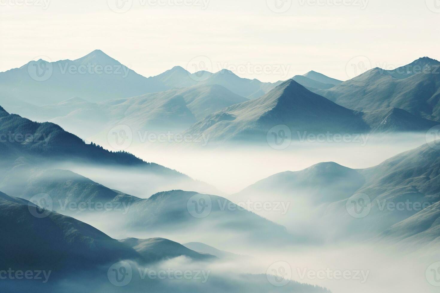 ai genererad skön landskap av bergen i dimmig morgon.skönhet i natur.ai genererad foto