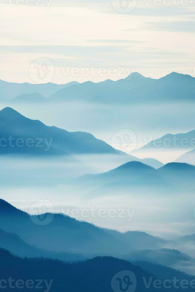 ai genererad skön landskap av bergen i dimmig morgon. skönhet i natur. foto