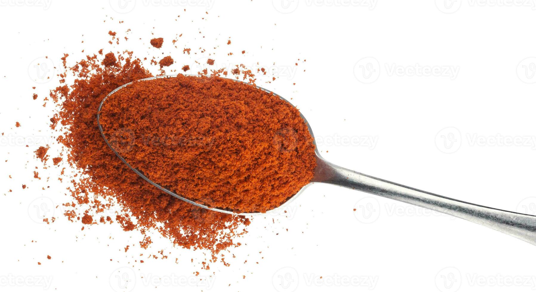 jord röd paprika i sked isolerat på vit bakgrund. topp se foto