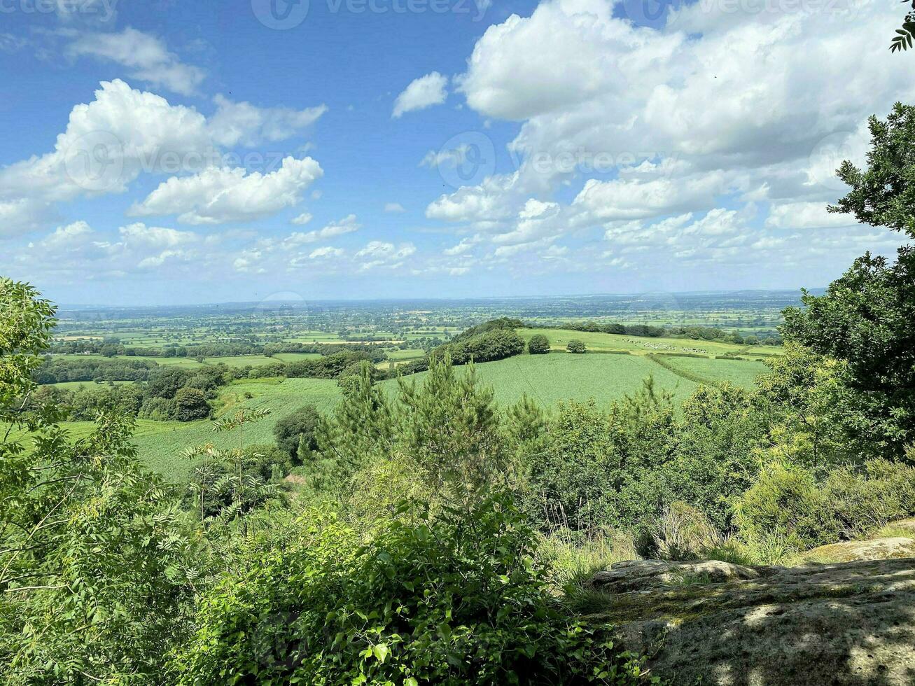 utsikt över Cheshires landsbygd vid Peckforton Hills foto