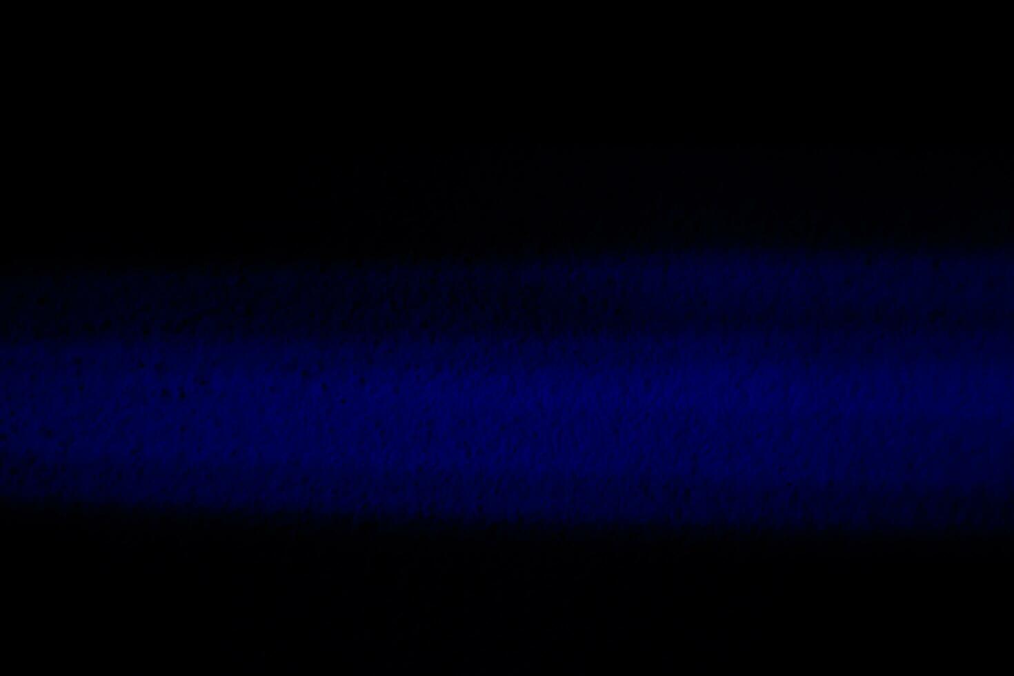 bakgrund lutning svart och ljus blå täcka över abstrakt bakgrund svart, natt, mörk, kväll, med Plats för text, för en bakgrund textur. foto