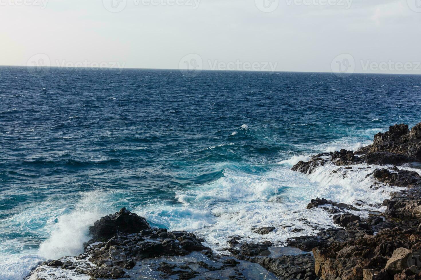 atlanten hav vild kust, teneriffa, kanariefågel öar, Spanien foto