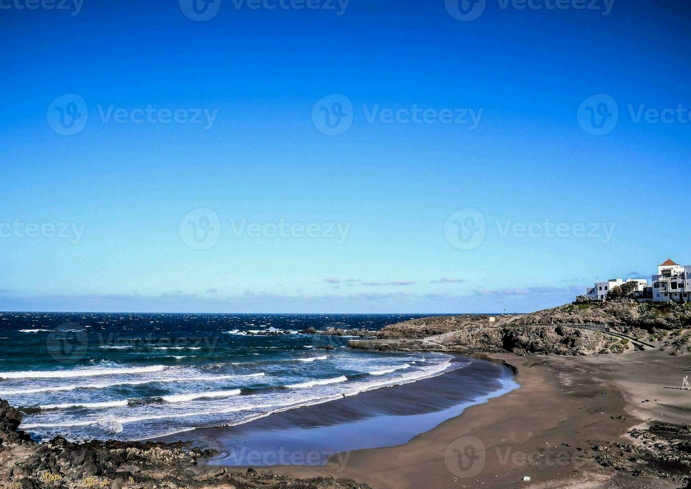 en strand med en hus på de Strand foto