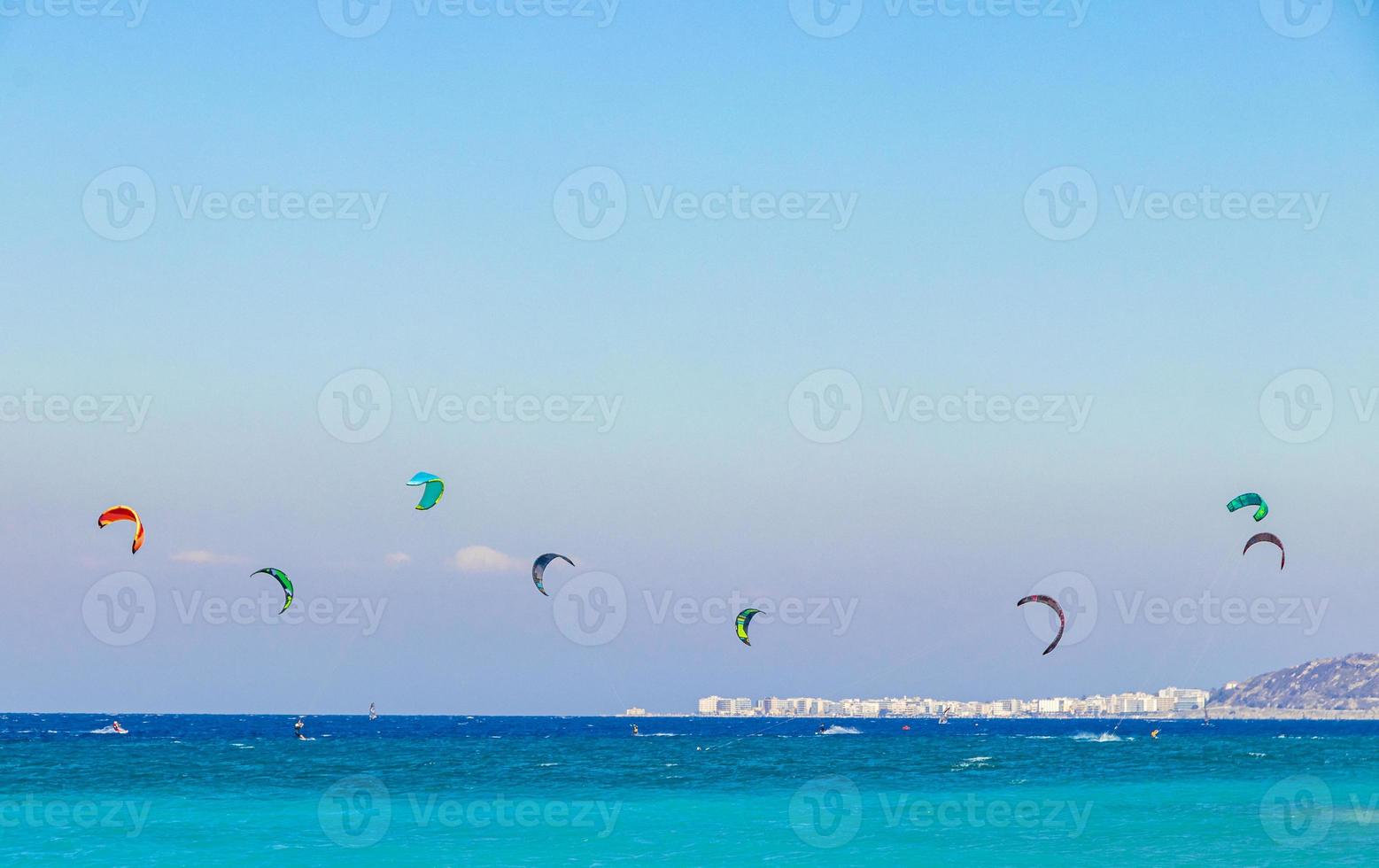 semester på kremasti beach, rhodos, grekland foto