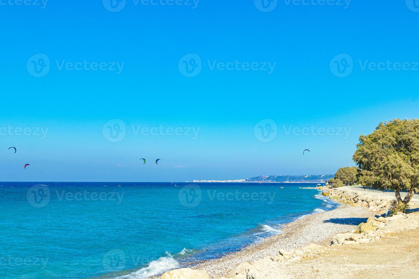 semester på kremasti beach, rhodos, grekland foto