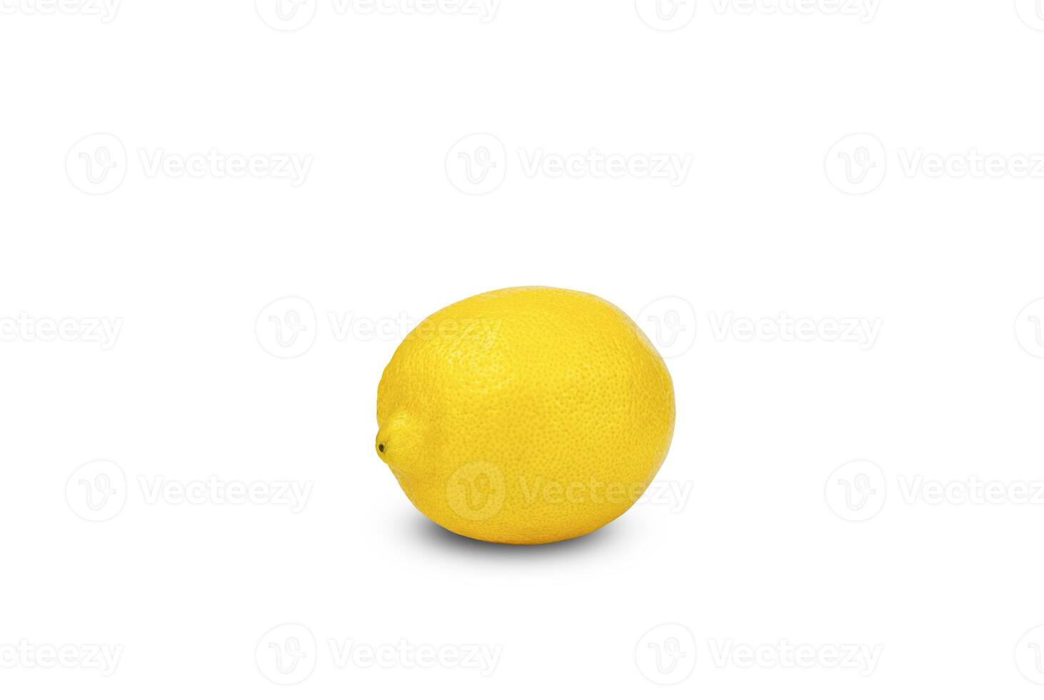mogen citron- isolerat på vit bakgrund. närbild. foto