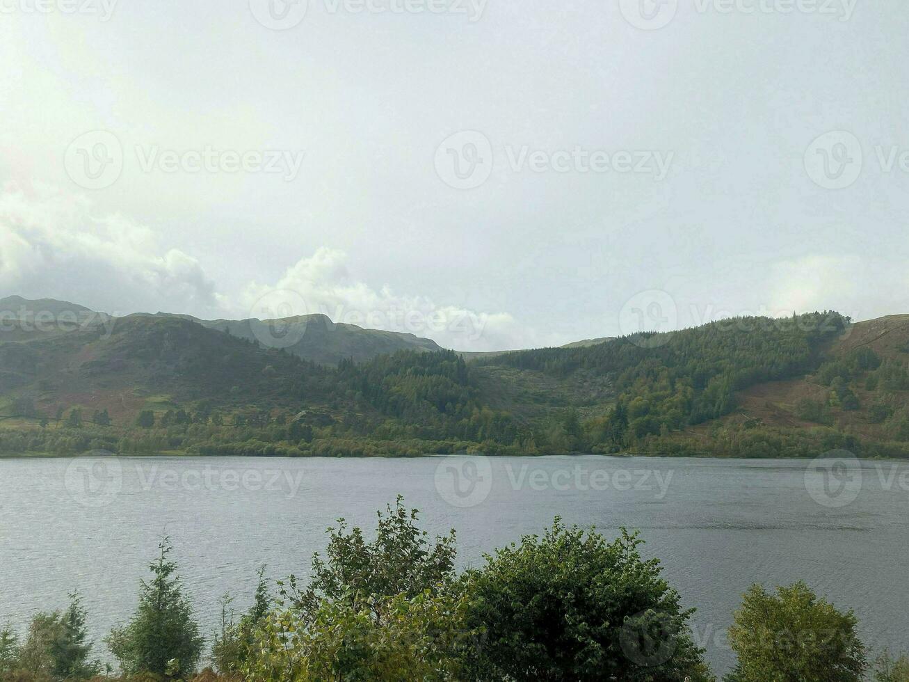 en se av de sjö distrikt nära keswick på en molnig dag foto