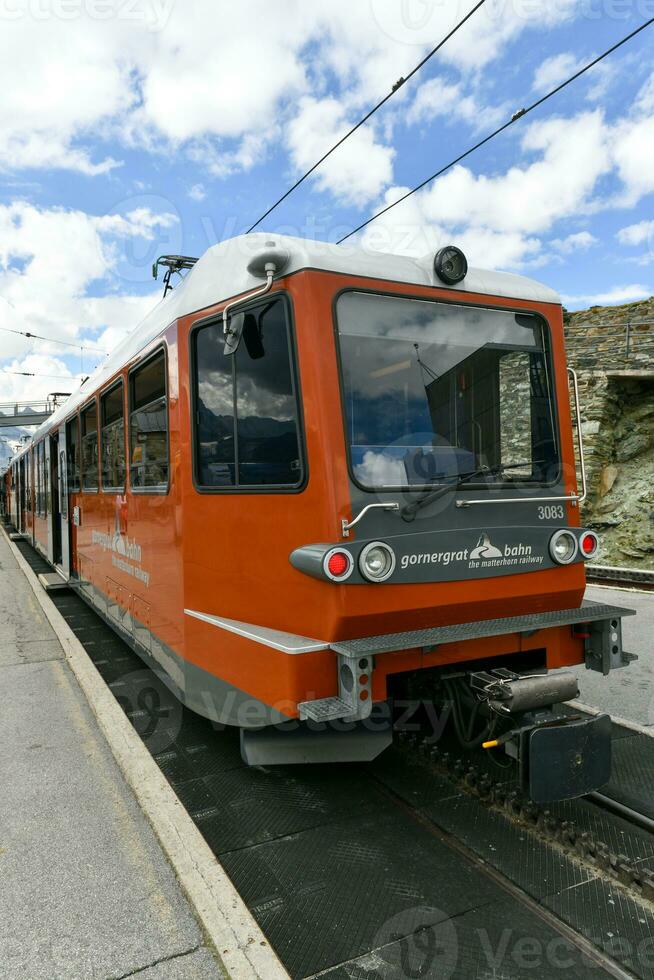 gornergrat tåg - zermatt, schweiz foto