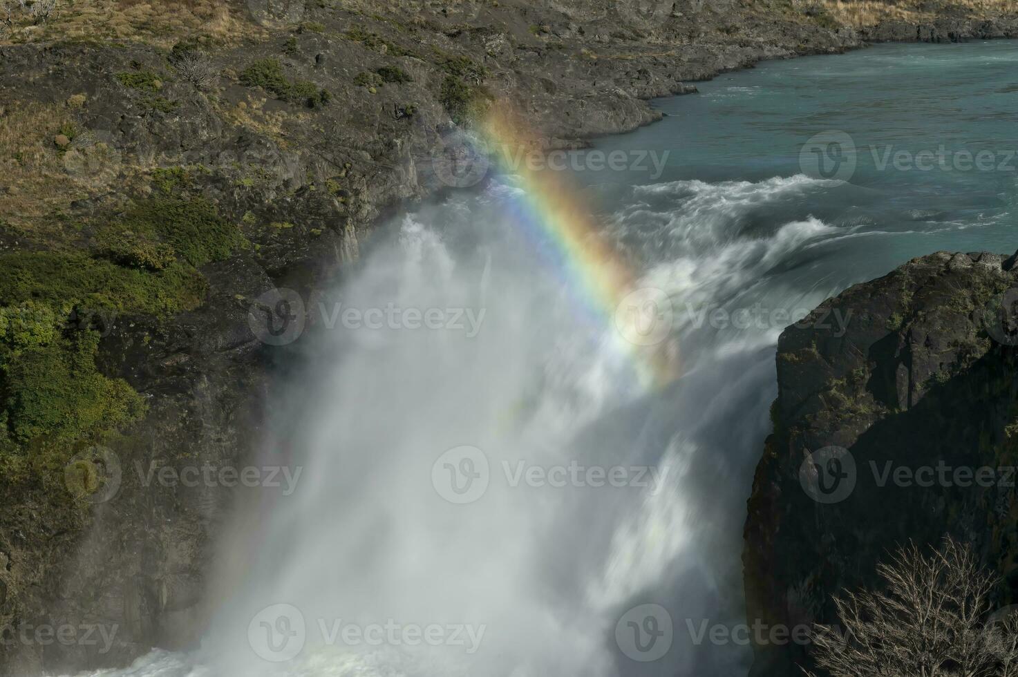 kaskad, torres del paine nationell parkera, chilenska patagonien, chile foto