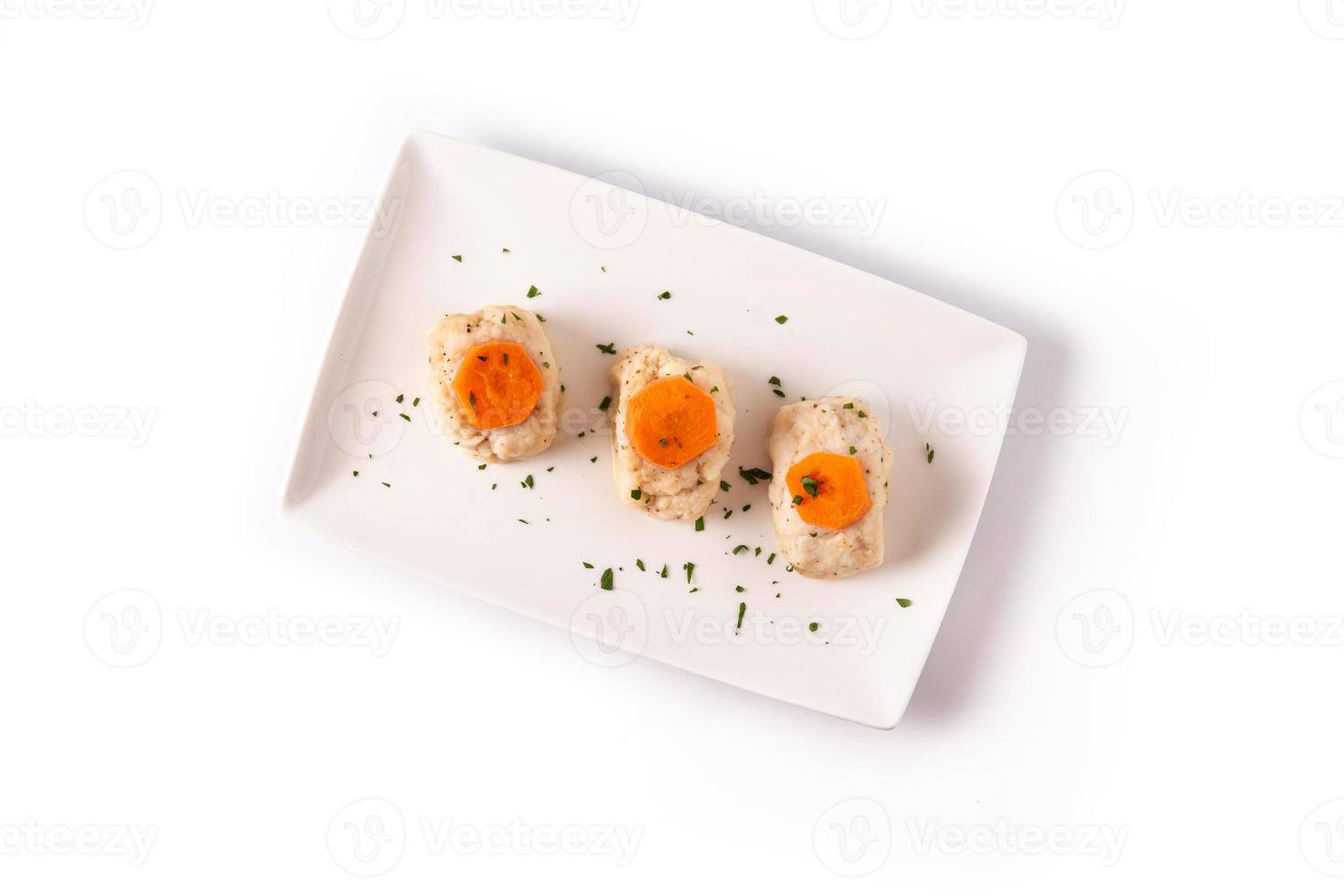 traditionell judisk gefilte fisk foto