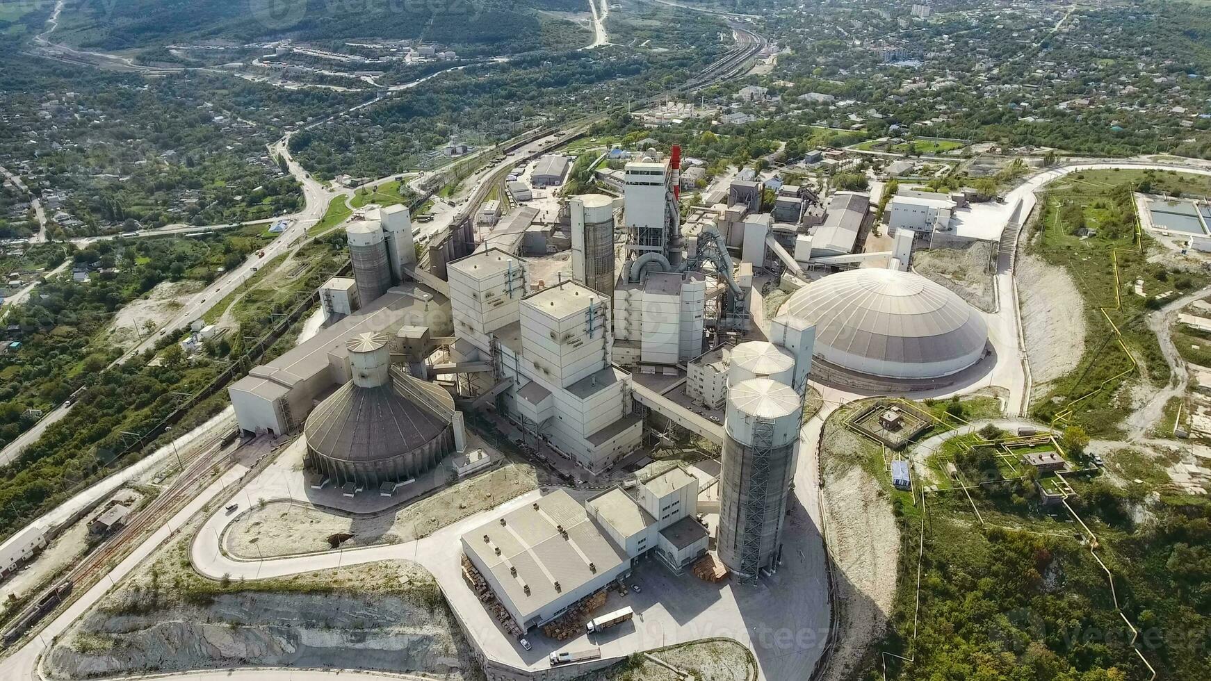 fabrik för de produktion och förberedelse av byggnad cement. cement industri. foto