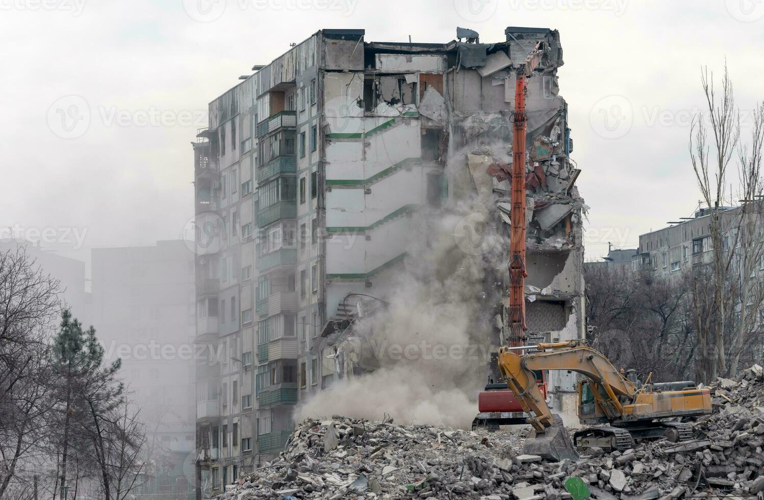 konstruktion Utrustning förstör påverkade hus krig i ukraina foto