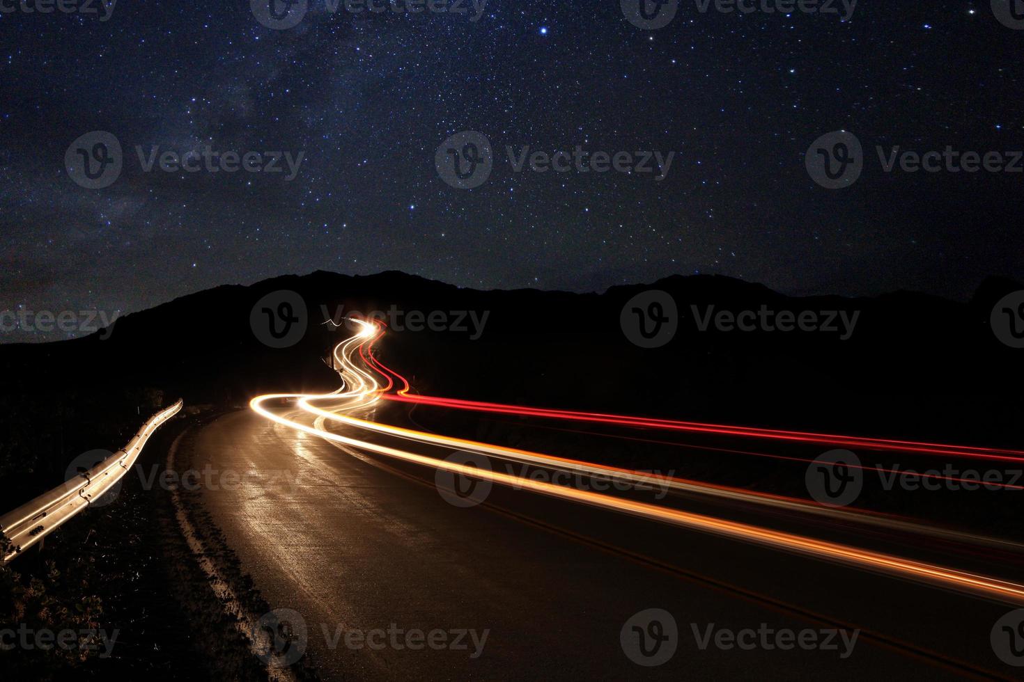time -lapse -bild av nattstjärnorna foto