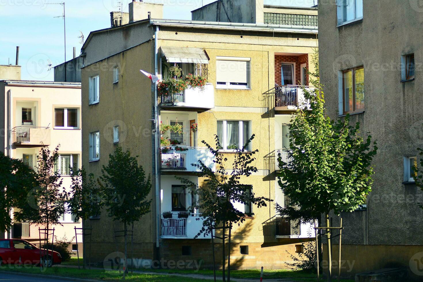 gammal stad byggnader i en små stad. foto