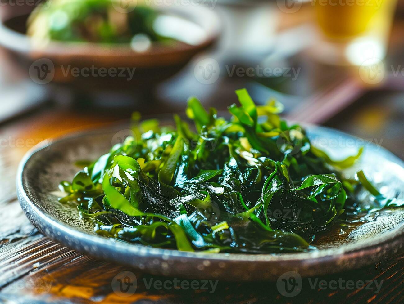 ai genererad utsökt tång sallad på en tallrik. traditionell kök, japansk kök. fotorealistisk bakgrund med bokeh effekt. ai genererad illustration. foto