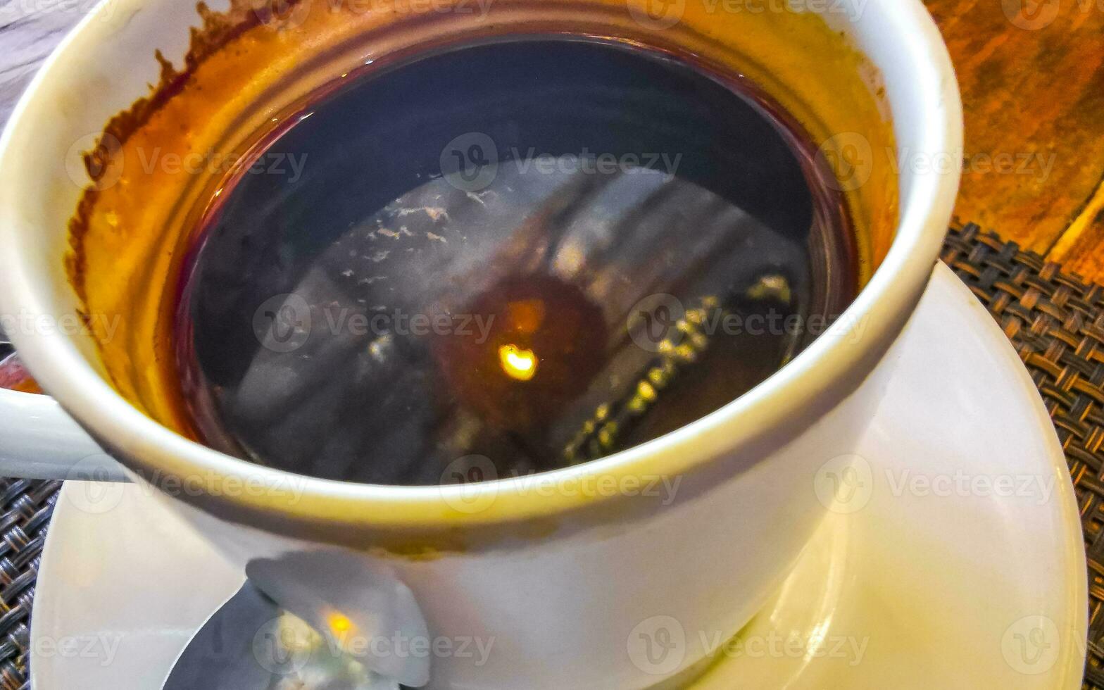 kopp av americano svart kaffe i restaurang Kafé i Mexiko. foto