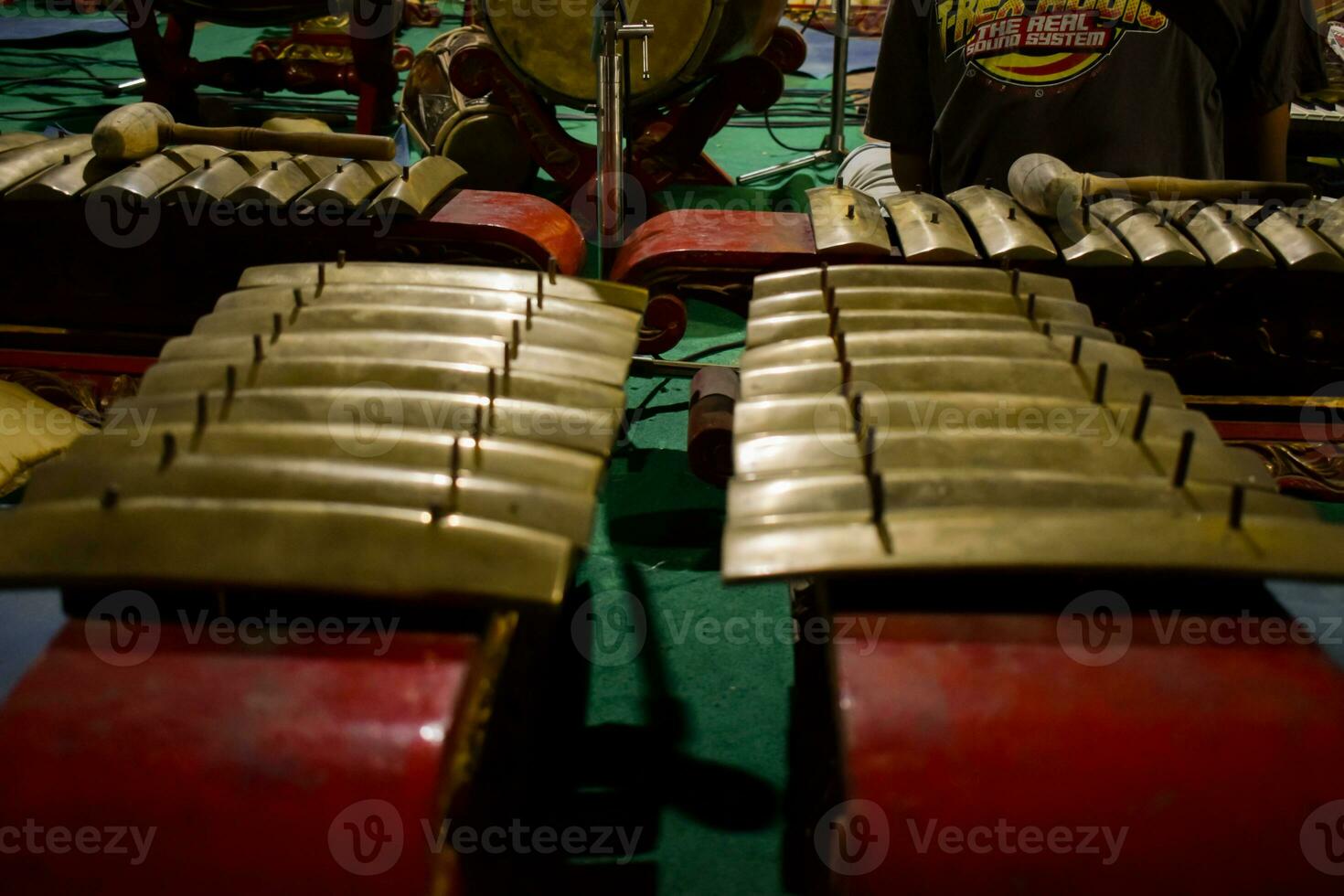 stänga upp gamelan eller bonang javanese traditionell instrumental musik från Indonesien. foto