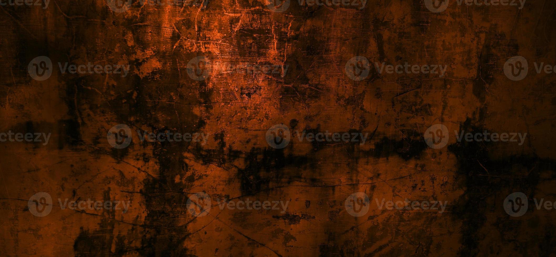 orange vägg med mörka skuggor. mörk orange cement för bakgrunden foto