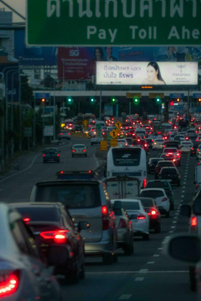 Bangkok, thailand, 2023 - rusa timme trafik, trafik sylt. foto