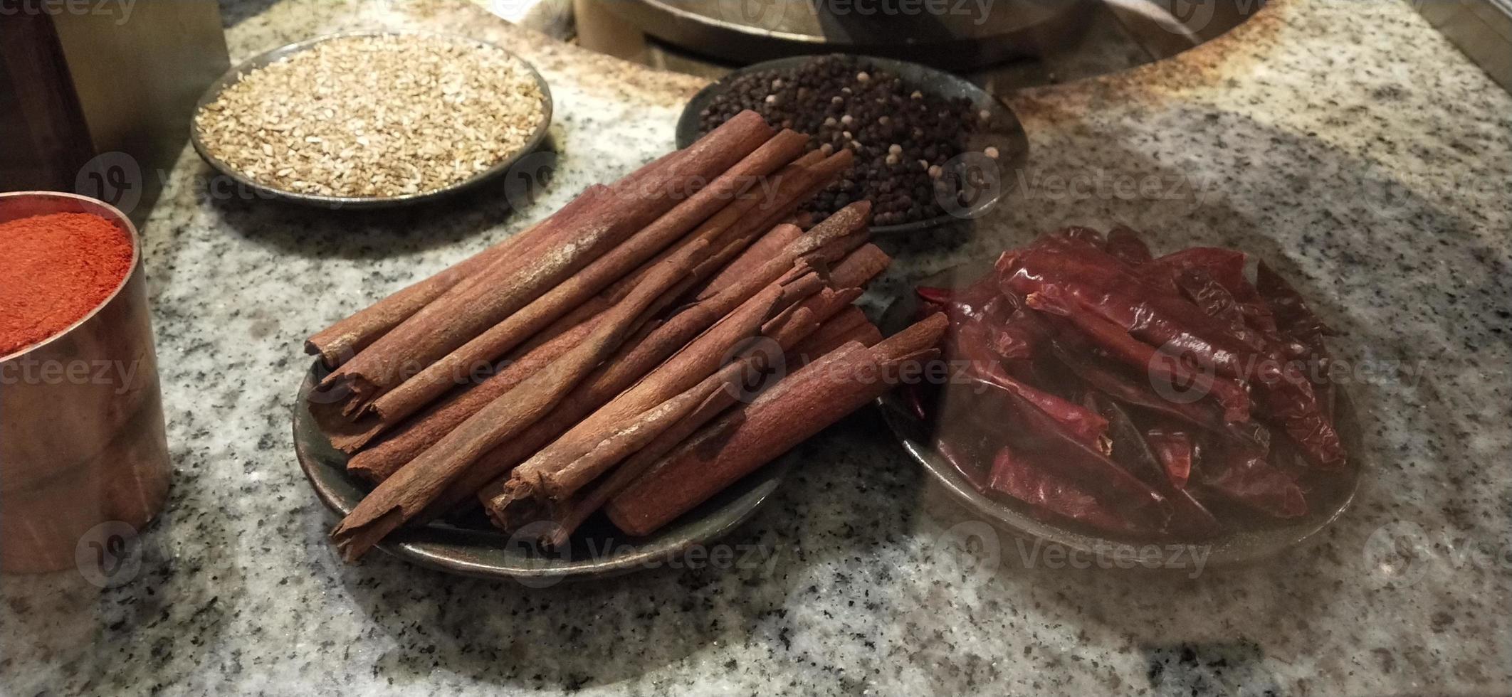 foton av kryddor kryddor indiska köket