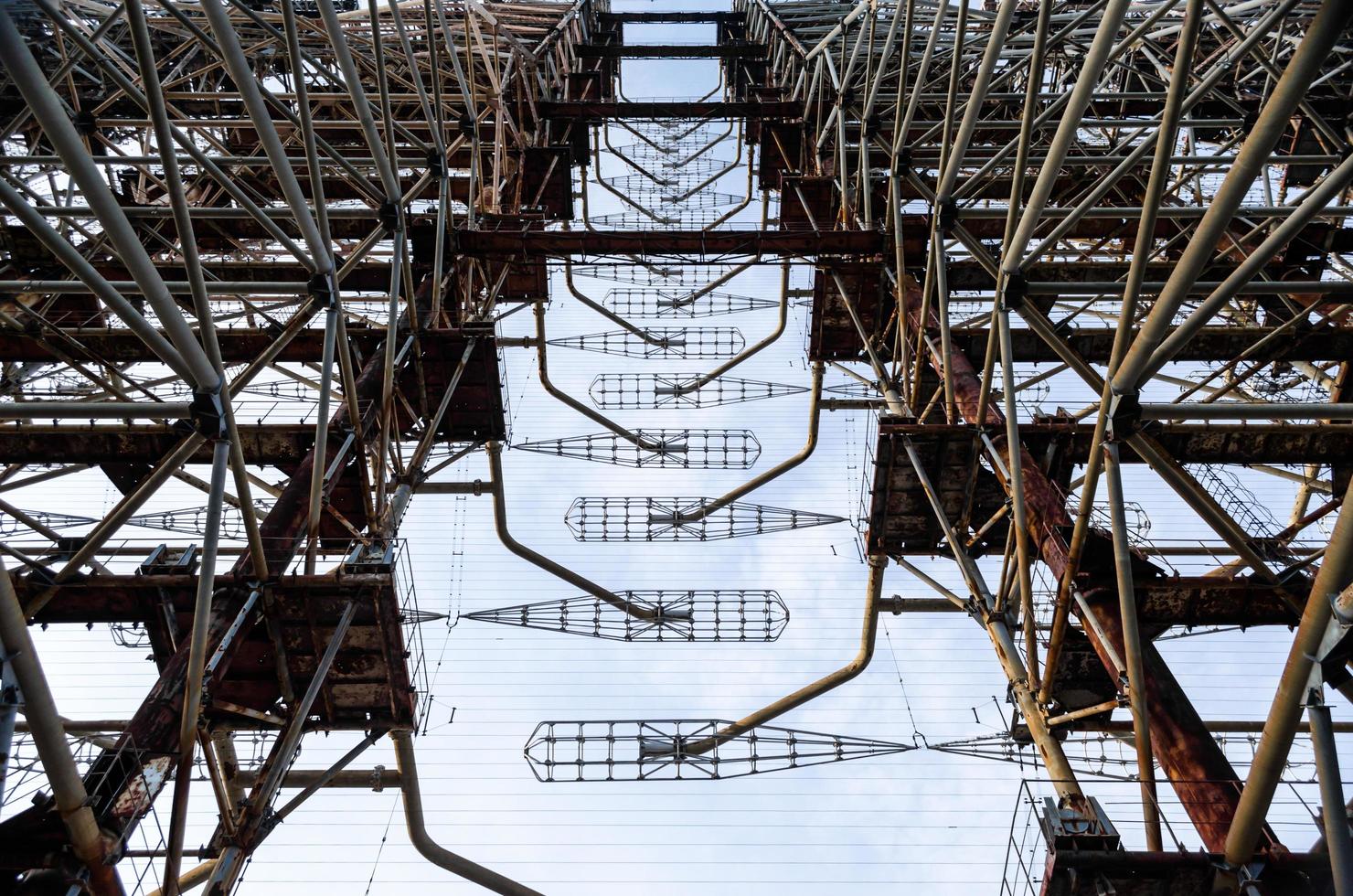 pripyat, Ukraina, 2021 - gammalt radiotorn i Tjernobyl foto
