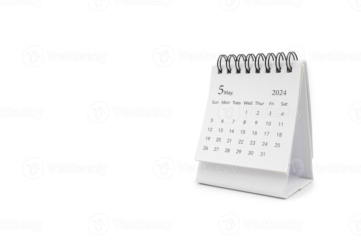 enkel skrivbord kalender för Maj 2024 isolerat på vit bakgrund. kalender begrepp med kopia Plats. foto