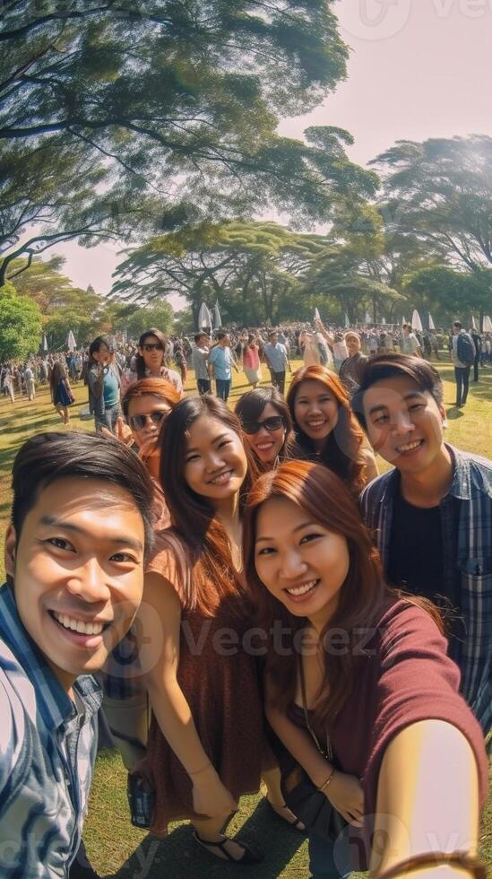ai generativ glad ung människor leende på kamera tillsammans utomhus Lycklig grupp av vänner tar selfie porträtt med smart mobil telefon på de parkera ungdom och vänskap begrepp foto
