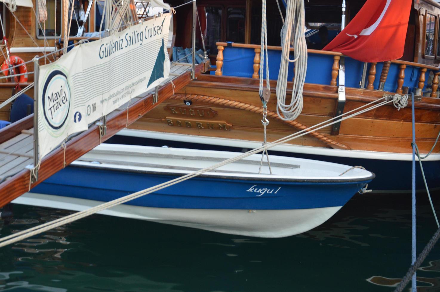 Bodrum, Turkiet, 2020 - Yachter parkerade i marinan foto