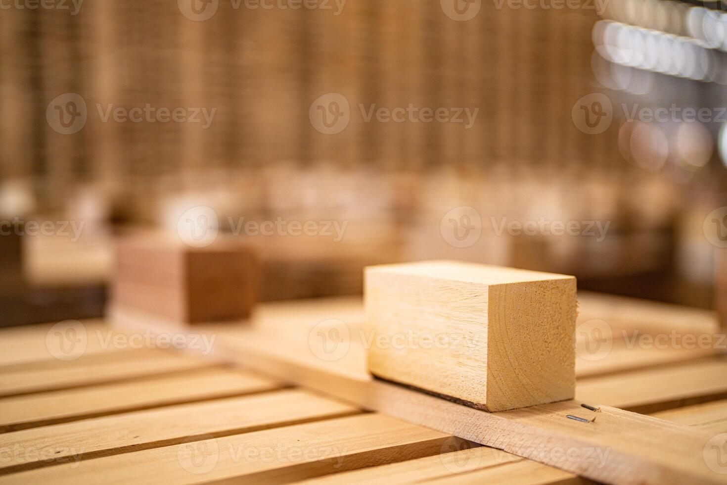 timmer låda av trä med bakgrund foto