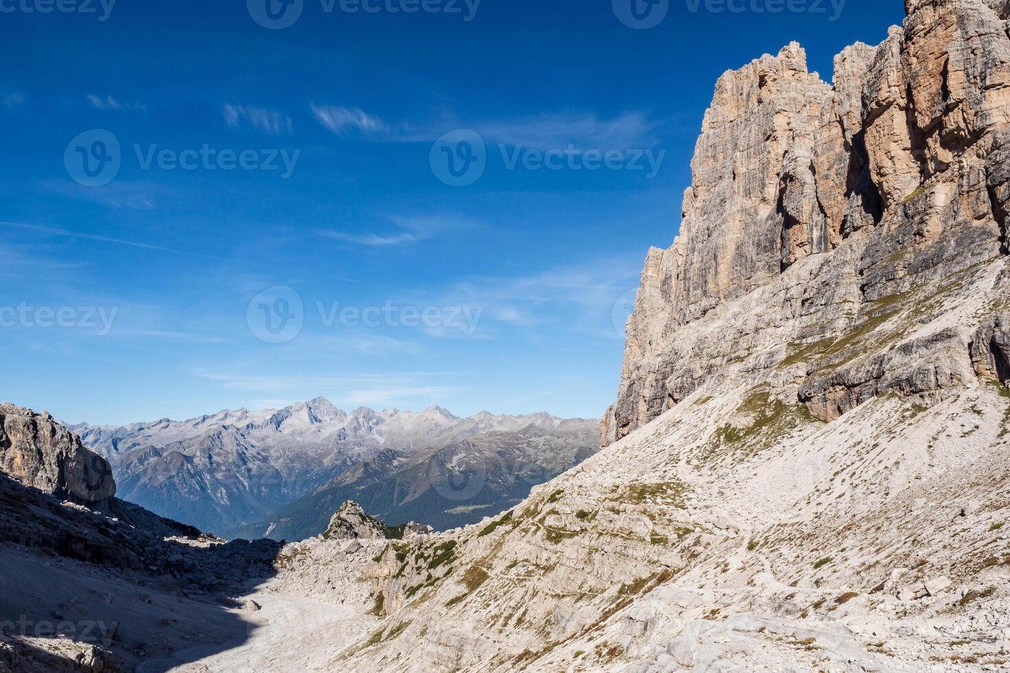 se av de berg toppar brenta dolomiterna. trentino, Italien foto